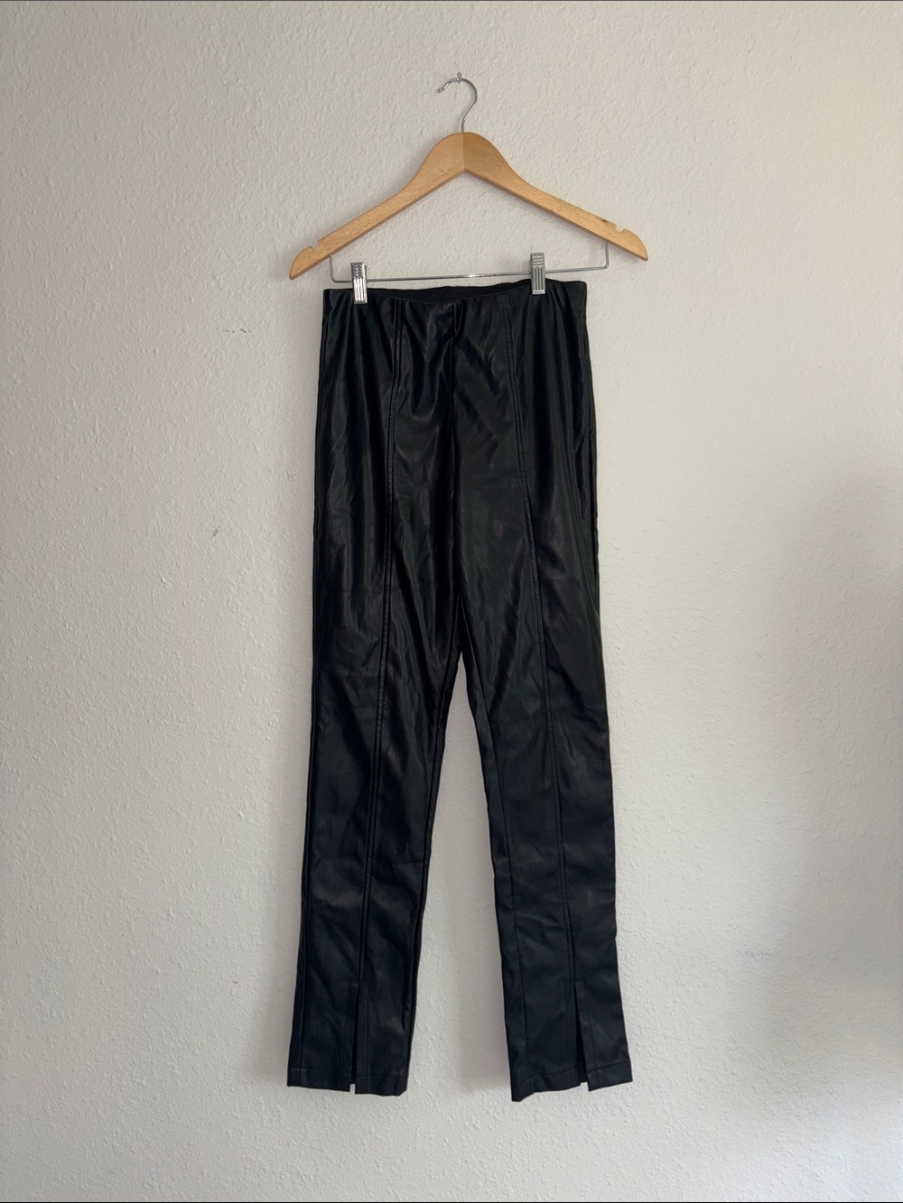 Steve Madden Black Faux Leather Bomber pants